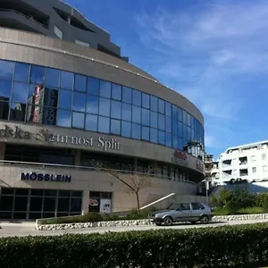  Apartman Karlo Near The Beautiful Znjan