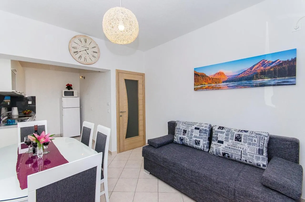 Apartment Matea